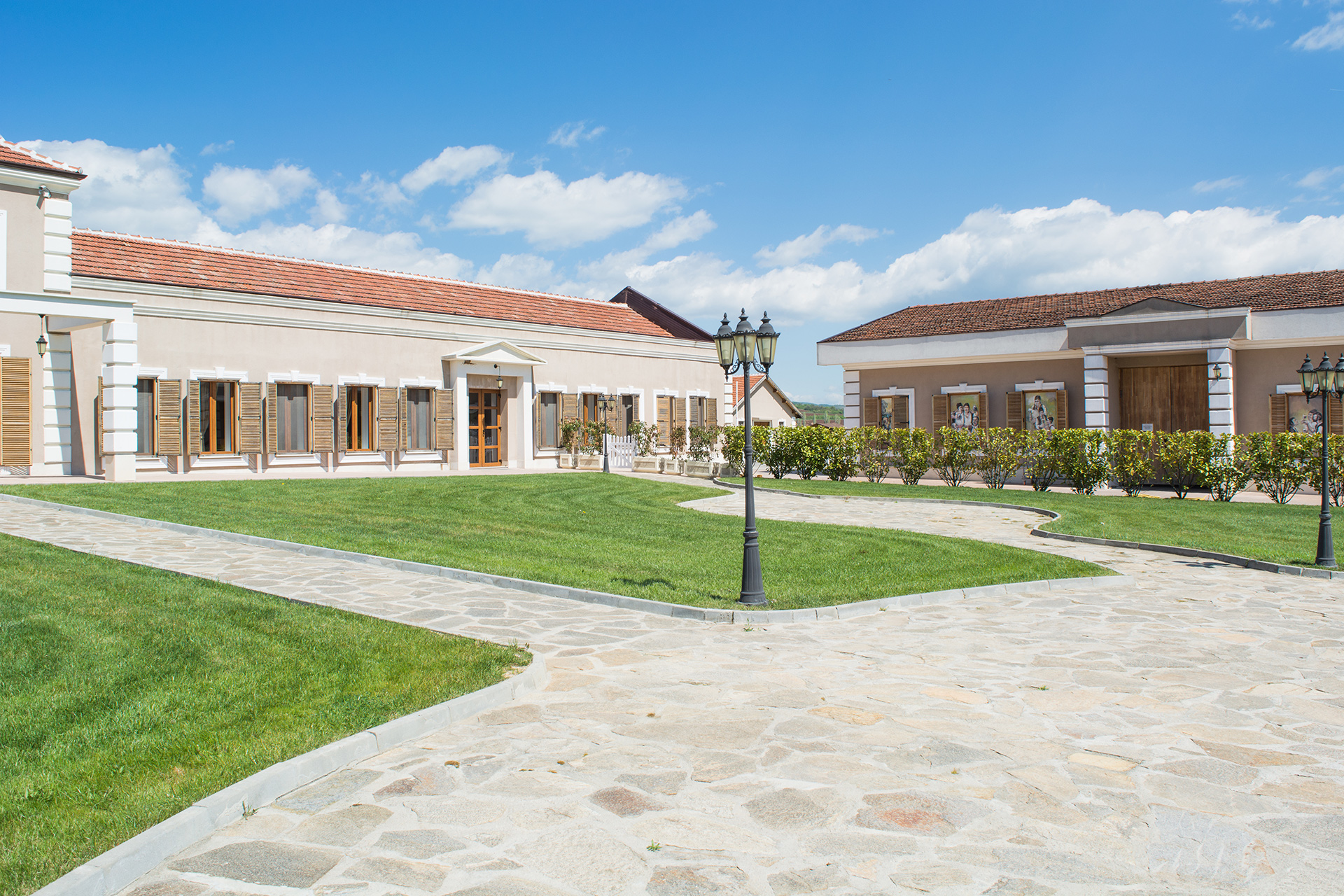 MIdalidare Estate Winery | Wineries, Tasting Tours & Bulgarian Wine